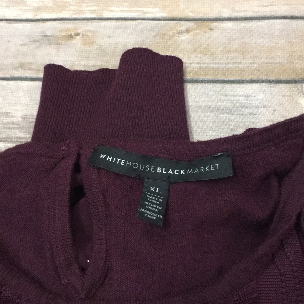 Maroon ruffle sweater - Picture 4 of 4